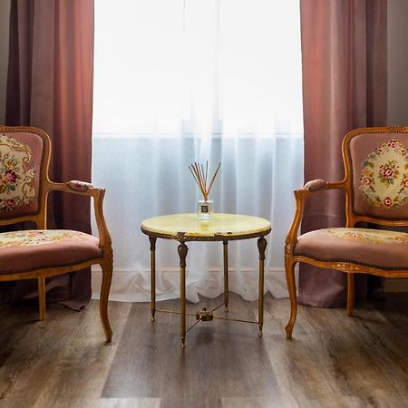 The Corner House Apartment Hunedoara Luaran gambar