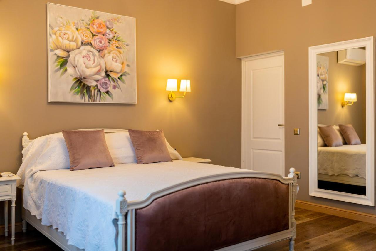 The Corner House Apartment Hunedoara Luaran gambar