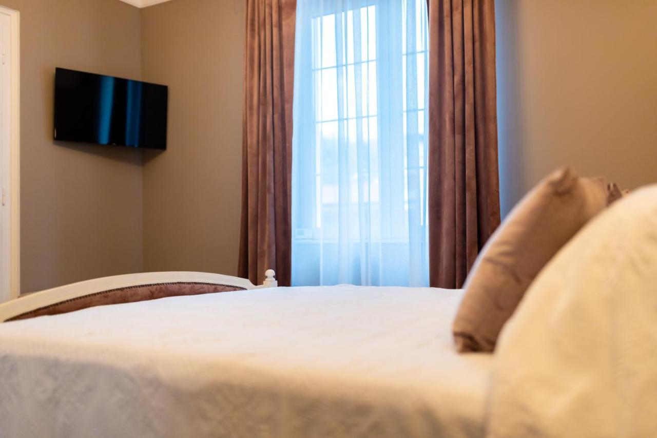 The Corner House Apartment Hunedoara Luaran gambar