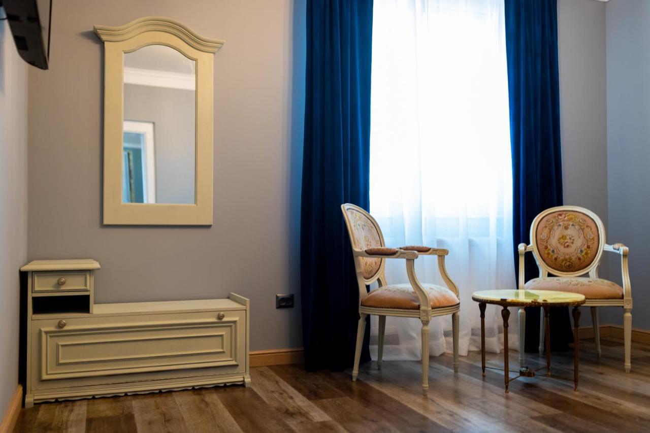 The Corner House Apartment Hunedoara Luaran gambar